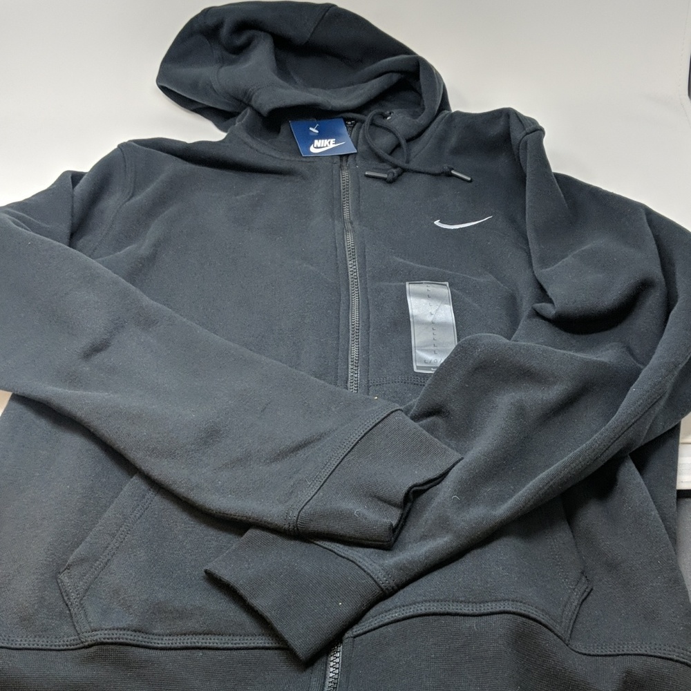 NWT Nike Large Zip up hoodie 3B